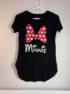 Disney Minnie Girls' Black Tee with Red Bow Graphic  s 3/5. 898